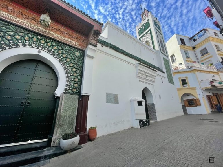 Parte de fuera de la Gran Mezquita de Tánger