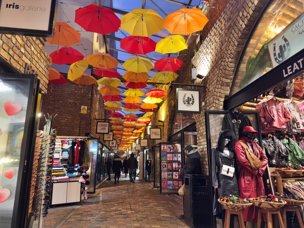 Interior de mercado de Camden 