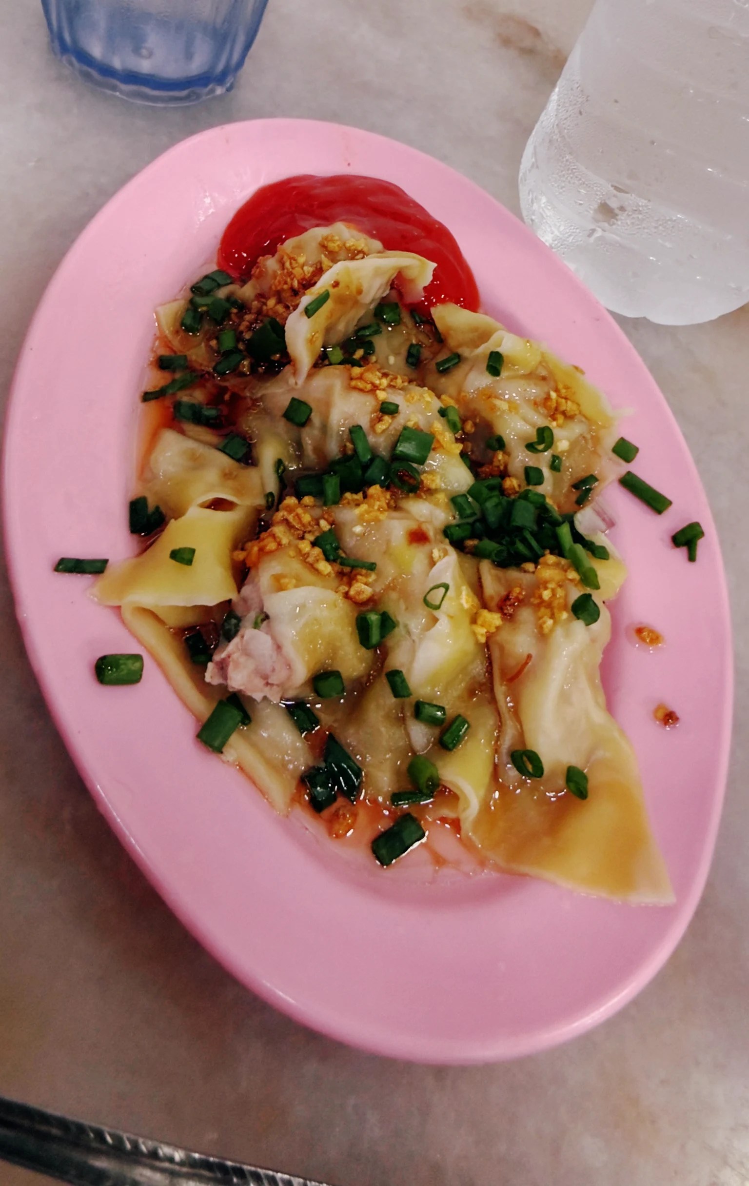 Plato de gyozas